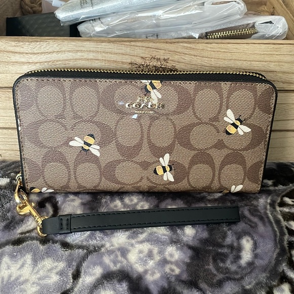 Coach EUC++ Bee Signature Long Zip Wallet Wristlet (W41) - Picture 1 of 5